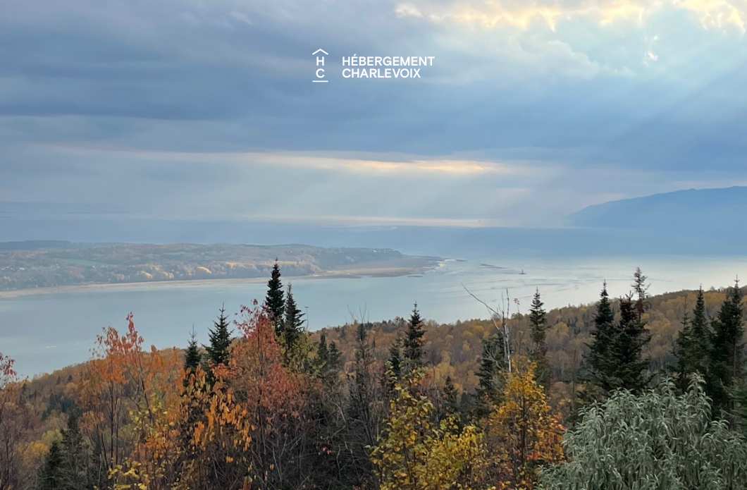 PAN-93 - The beauty of Charlevoix's landscapes