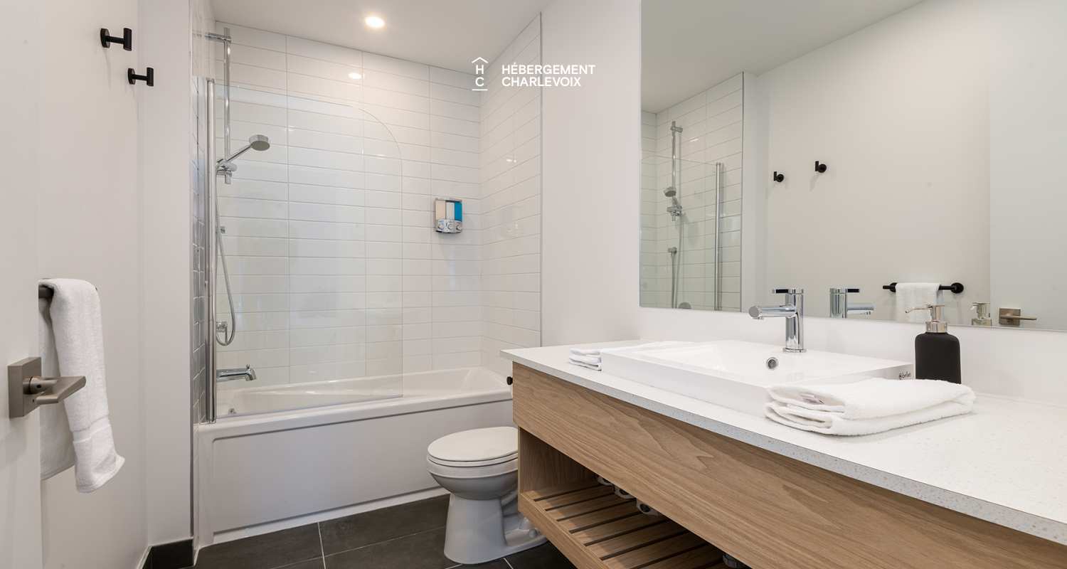 MGR-750 :  Condo 2e & 3e étage - Your sanctuary in the heart of Baie-Saint-Paul