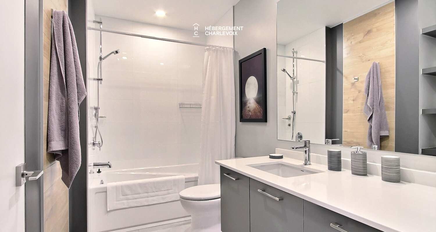 MGR-750 :  Condo 2e & 3e étage - Your sanctuary in the heart of Baie-Saint-Paul