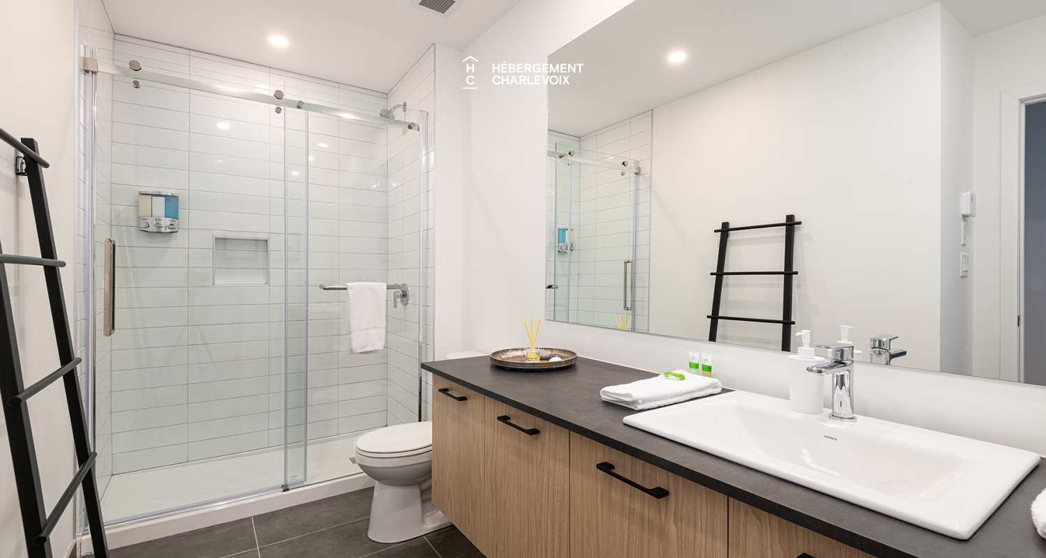 MGR-750 :  Condo 2e & 3e étage - Your sanctuary in the heart of Baie-Saint-Paul