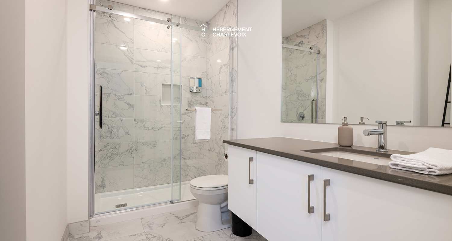 MGR-750 :  Condo 2e & 3e étage - Your sanctuary in the heart of Baie-Saint-Paul