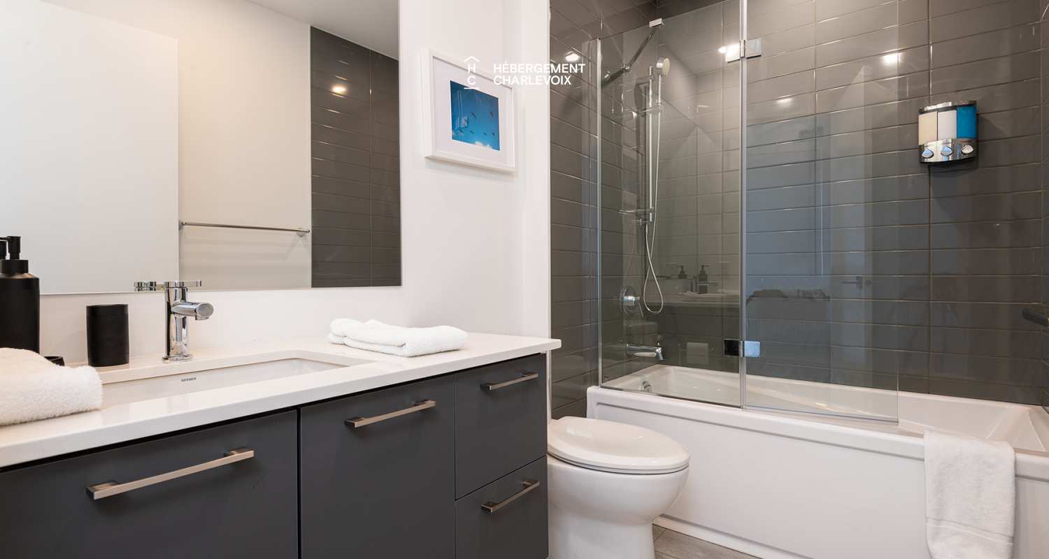 MGR-750:  Condo 4e étage - Your sanctuary in the heart of Baie-Saint-Paul