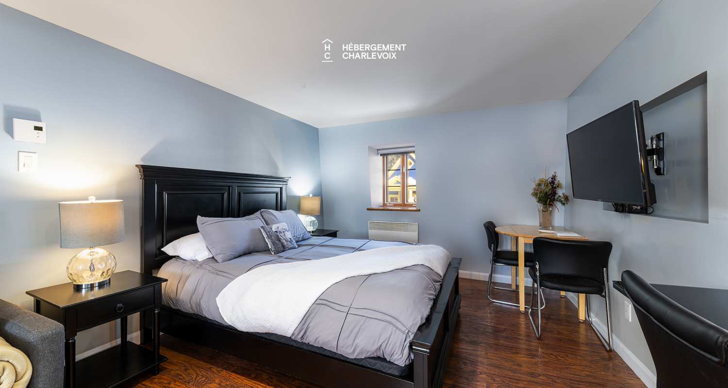 ABE-2 - Entièrement rénové, au centre-ville de Baie-Saint-Paul