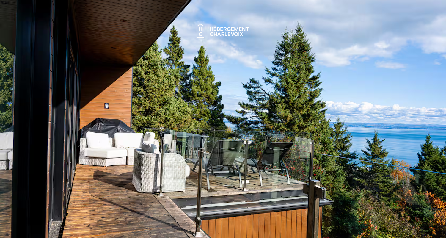 ABS-595 - A suspended fireplace in a luxury cottage for rent in Charlevoix.