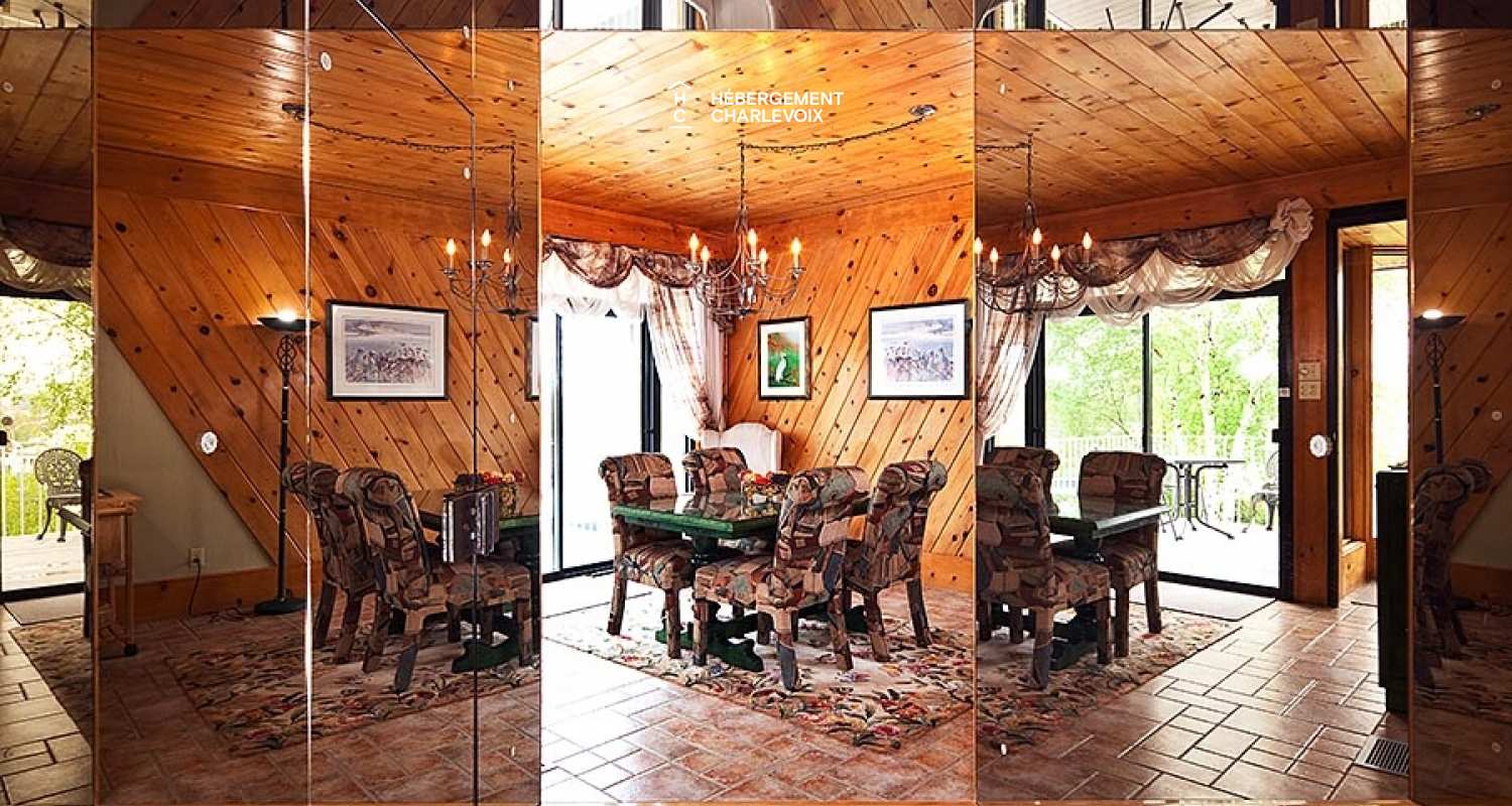 ALC-28 - Pretty apartment located on one of Charlevoix's loveliest streets.
