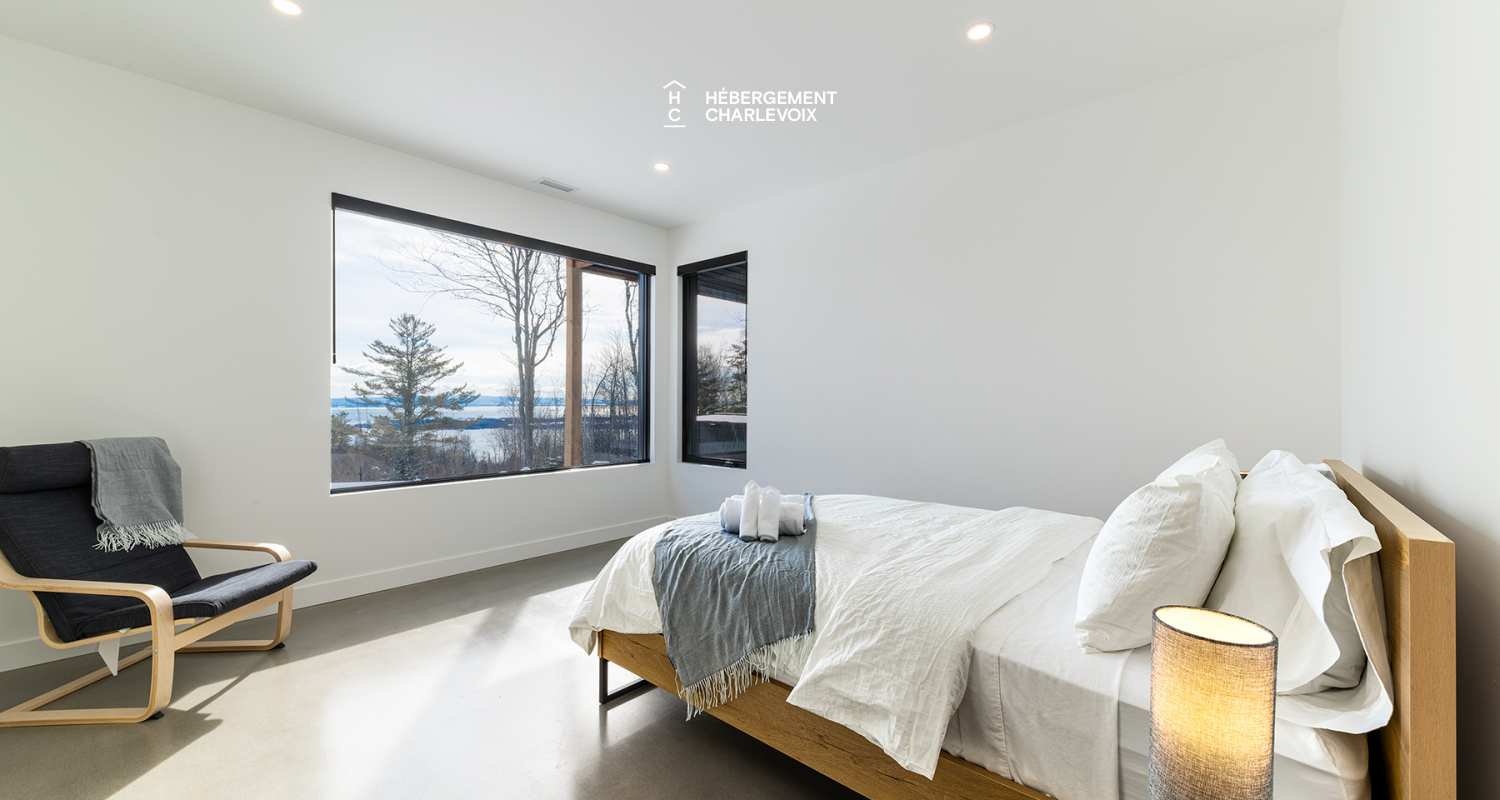 ALE-613 - Vue panoramique sur le fleuve St-Laurent.