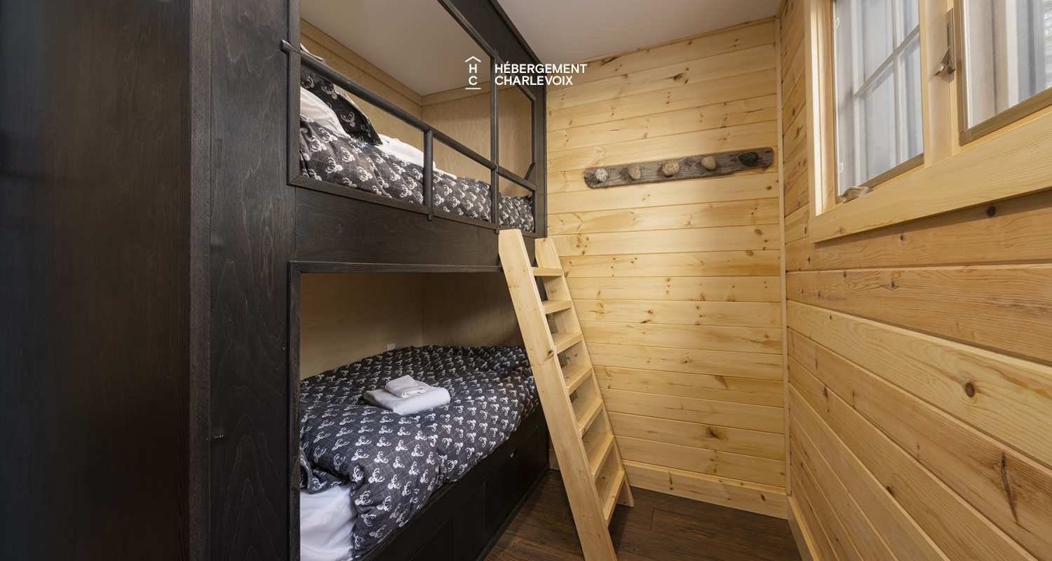 AMA-2 - Équilibre parfait entre moderne et rustique.