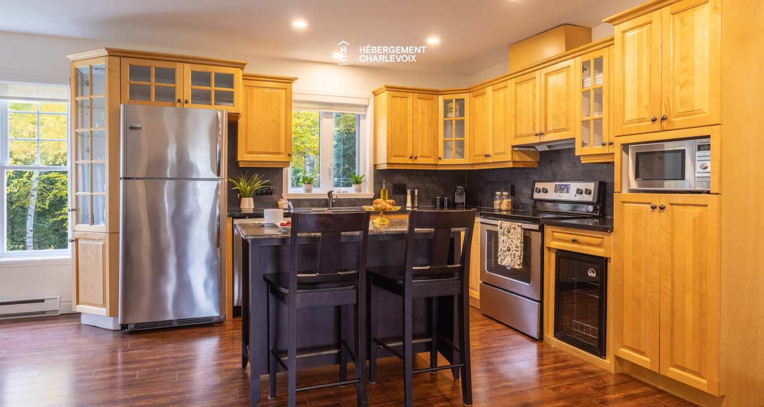 ANG-294 - Escapade in a relaxing and woody atmosphere