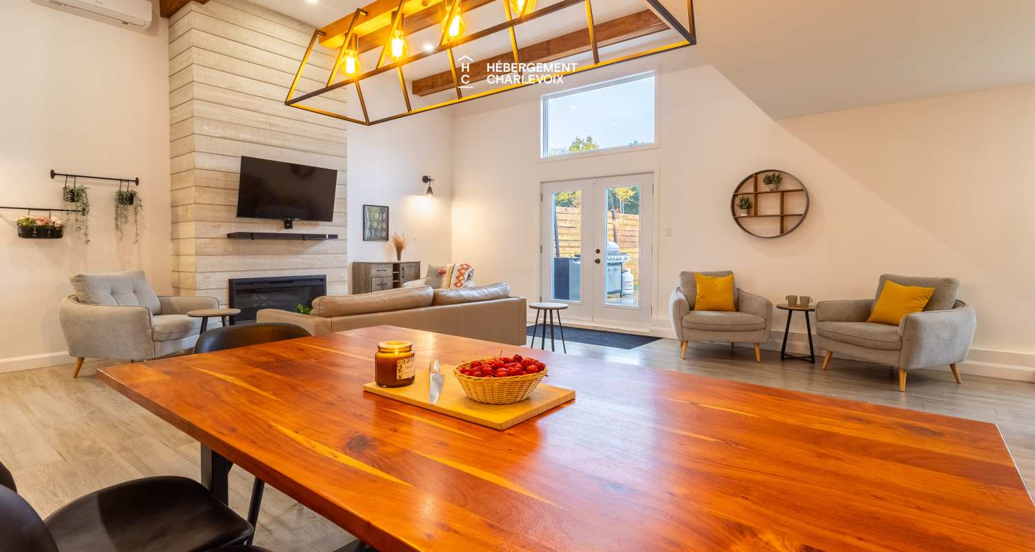 ANG-298 - Escapade in a relaxing and woody atmosphere