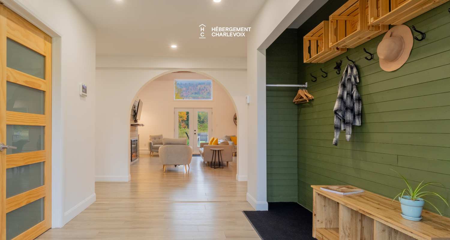 ANG-298 - Escapade in a relaxing and woody atmosphere