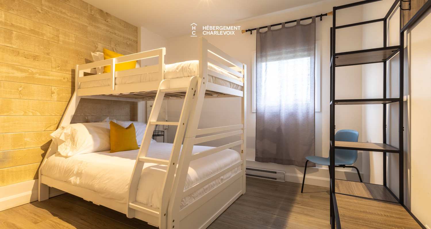 ANG-298 - Escapade in a relaxing and woody atmosphere