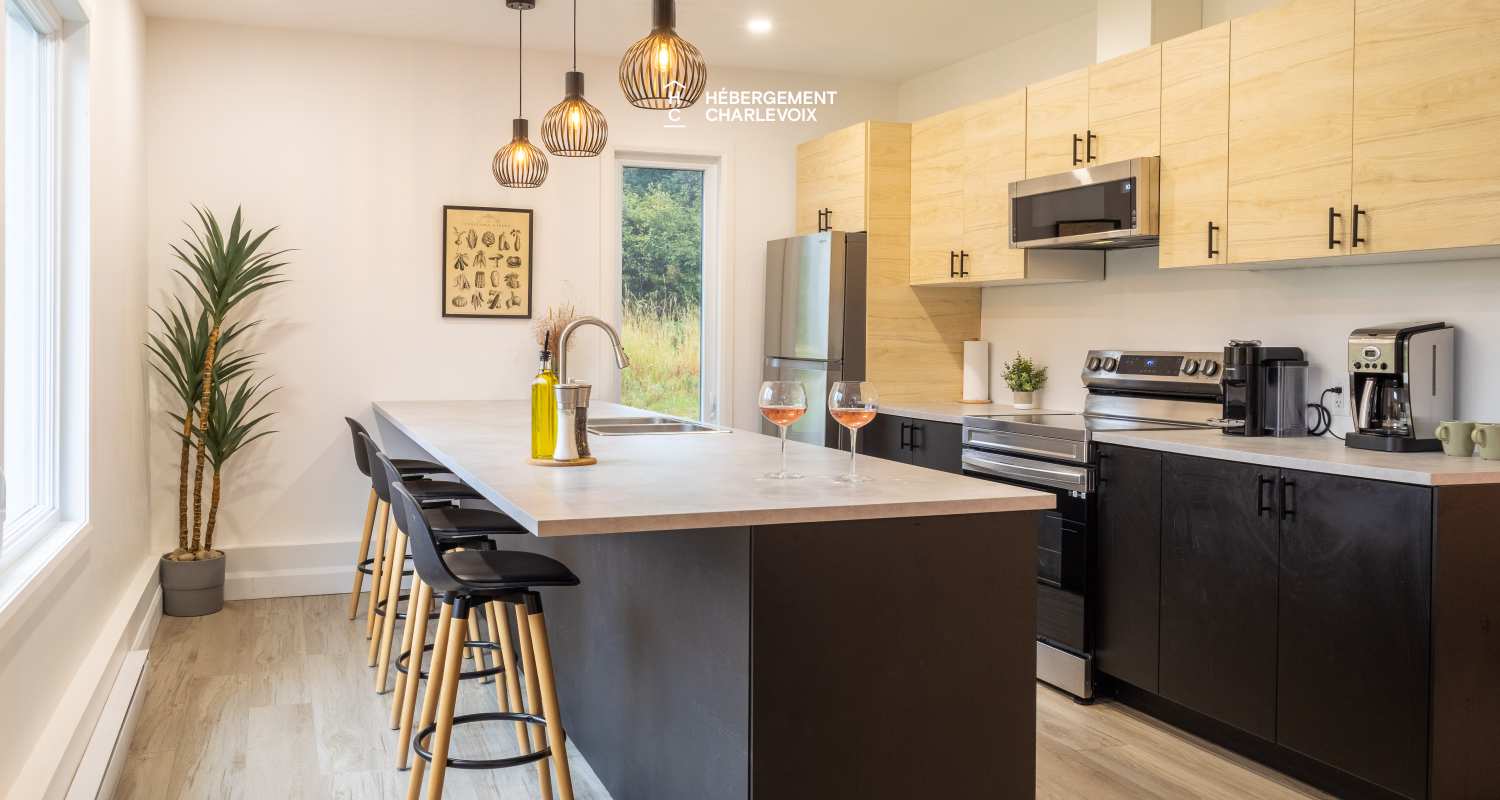 ANG-298 - Escapade in a relaxing and woody atmosphere