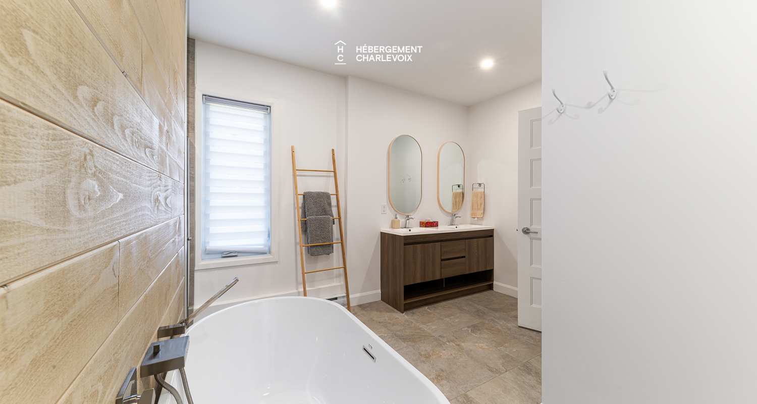 ANG-298 - Escapade in a relaxing and woody atmosphere