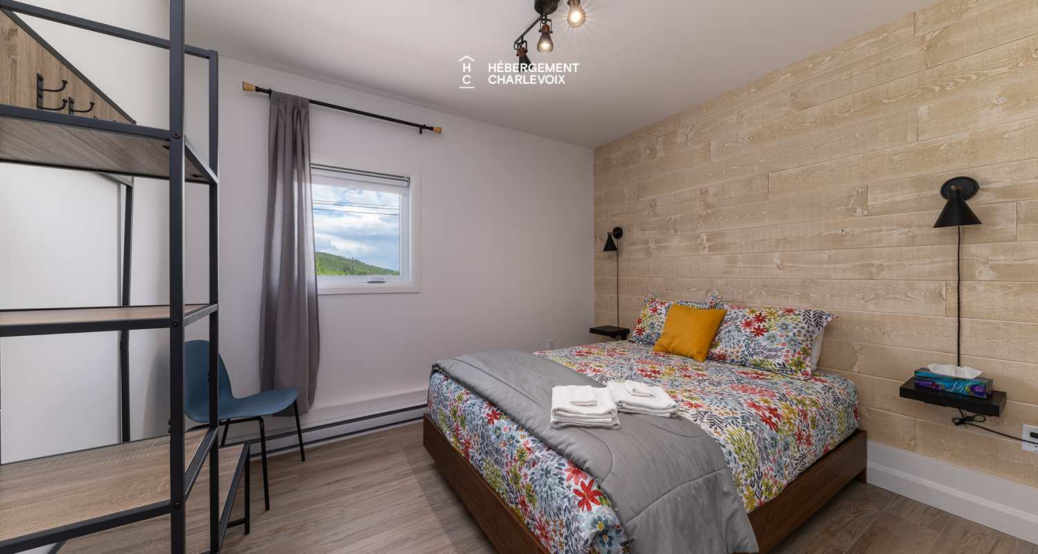 ANG-298 - Escapade in a relaxing and woody atmosphere