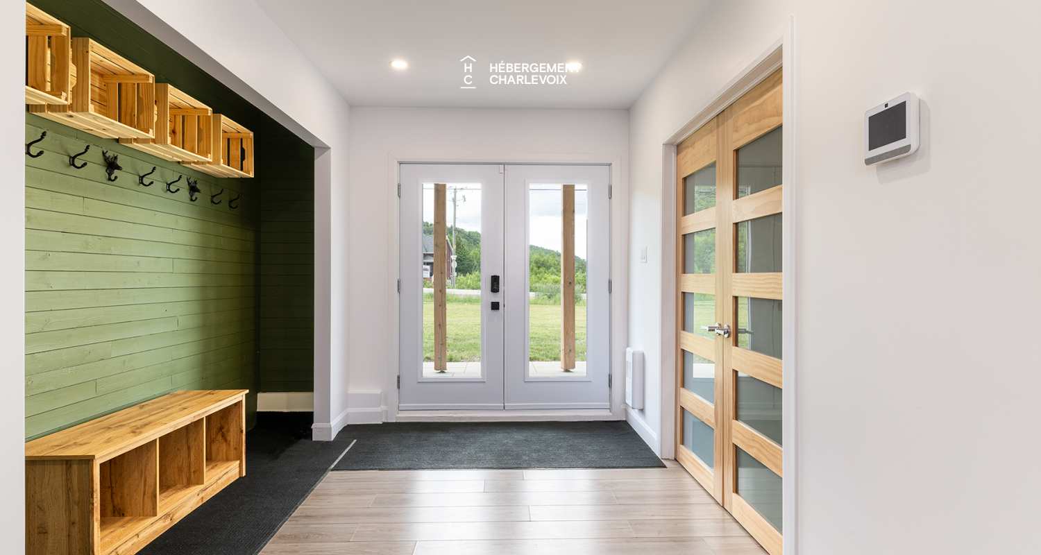 ANG-298 - Escapade in a relaxing and woody atmosphere