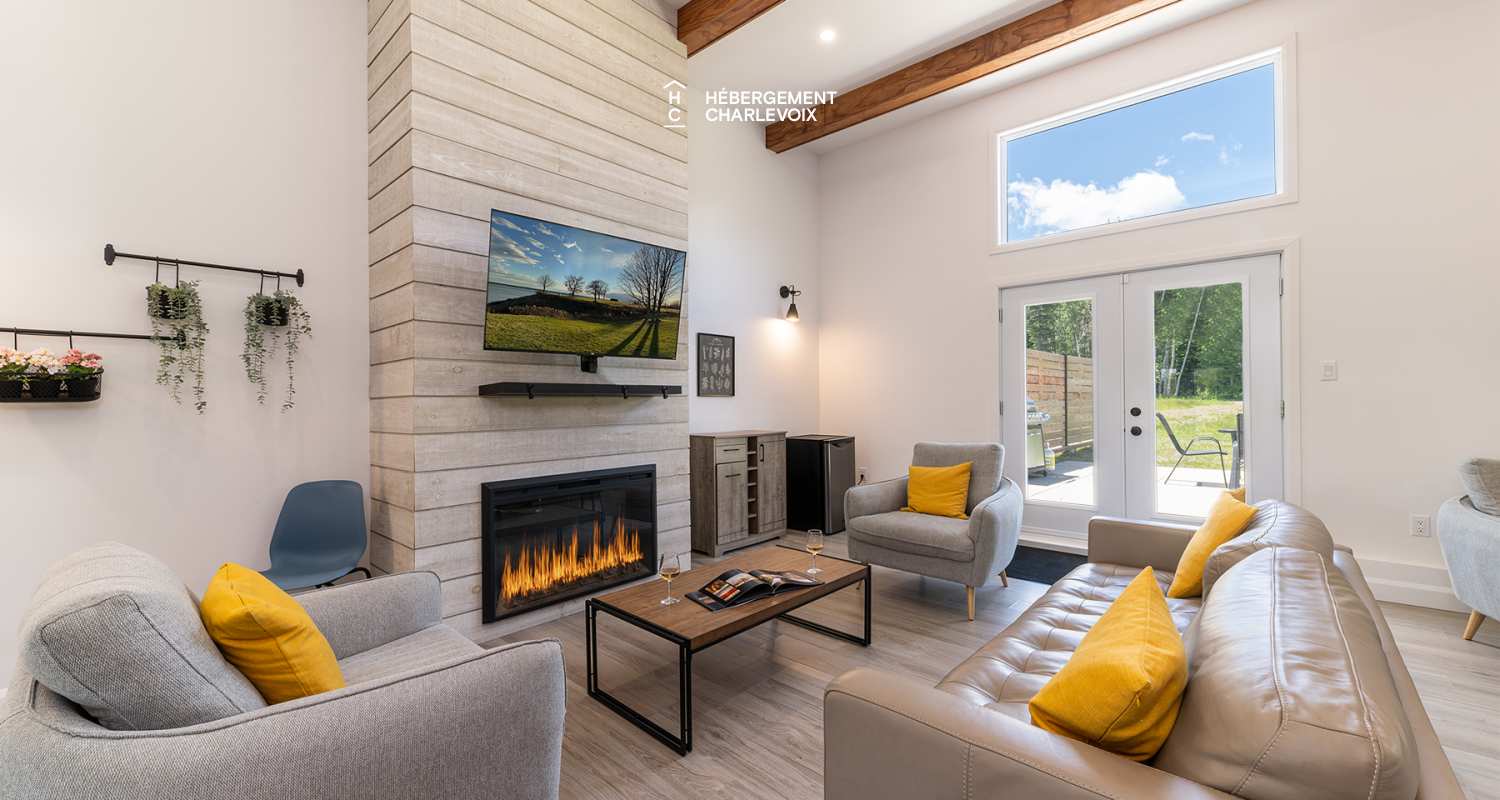 ANG-298 - Escapade in a relaxing and woody atmosphere