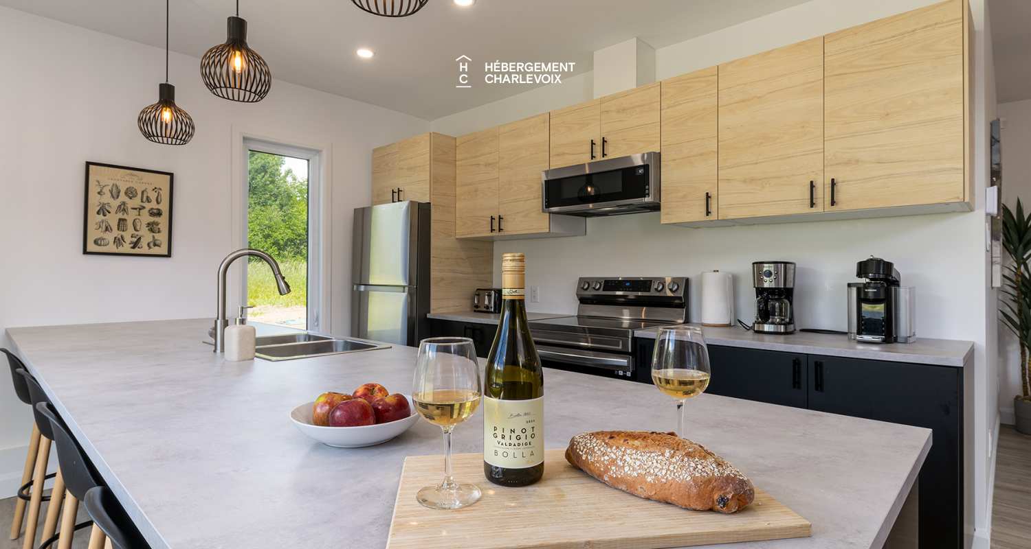 ANG-298 - Escapade in a relaxing and woody atmosphere