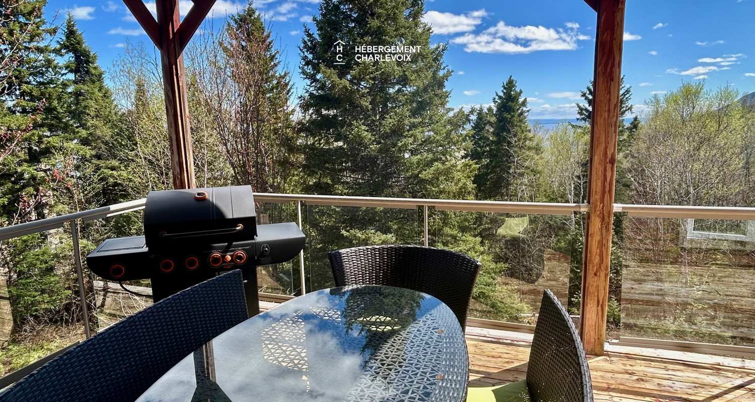 ANO-121B - À 10 minutes du Massif avec vue sur le fleuve St-Laurent!