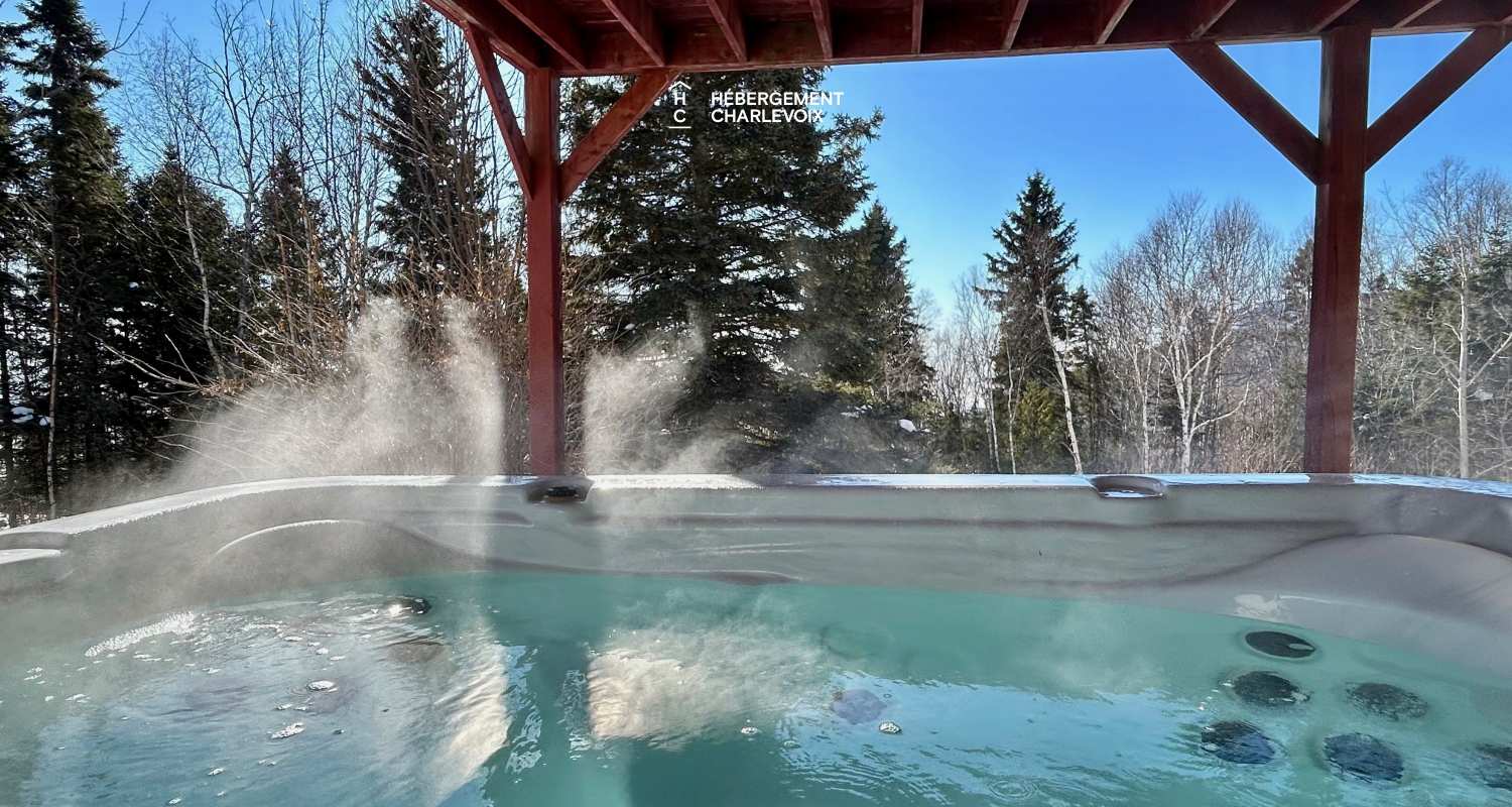 ANO-121B - À 10 minutes du Massif avec vue sur le fleuve St-Laurent!