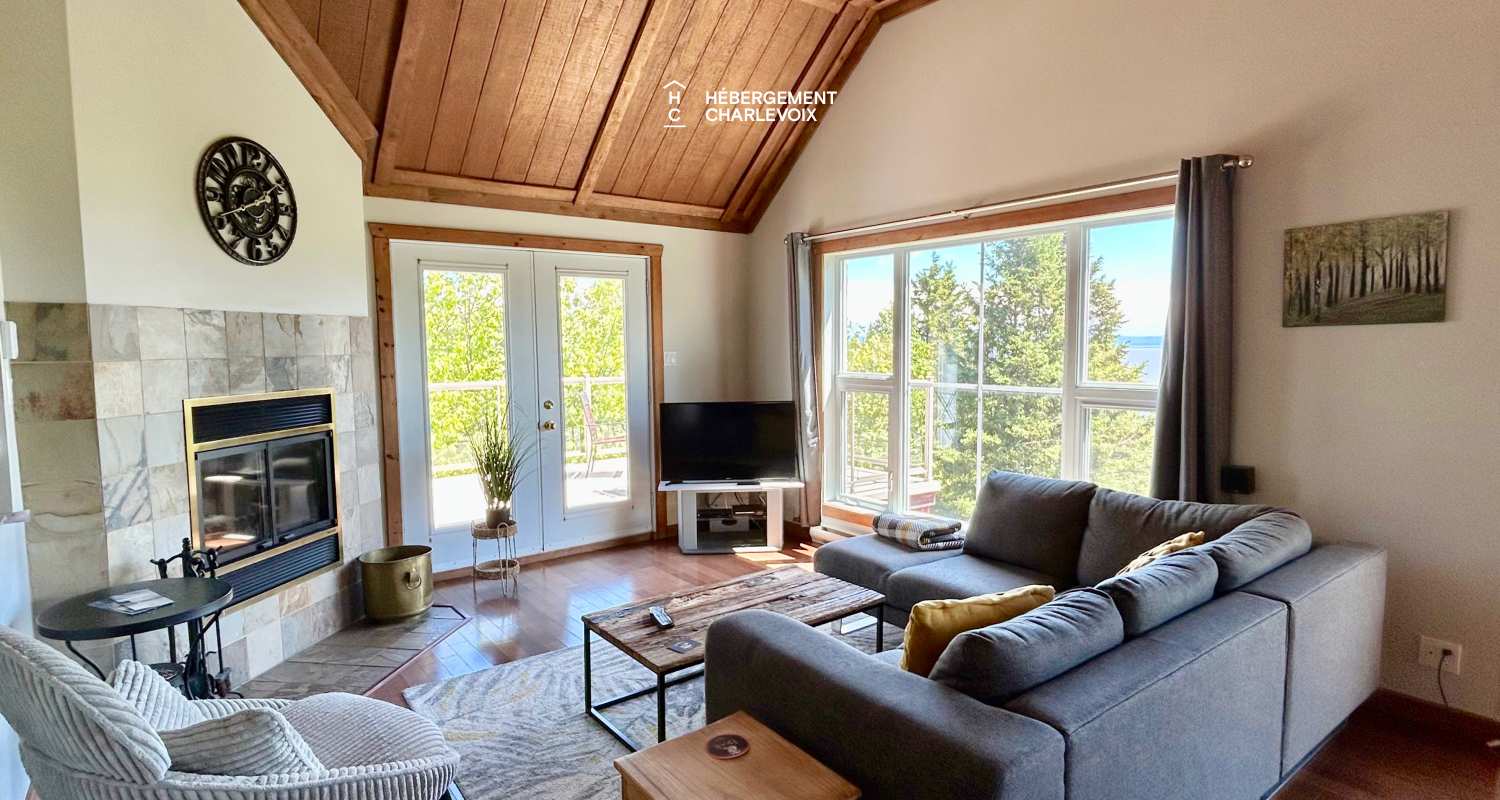 ANO 121H - Cottage avec vue splendide sur le fleuve St-Laurent