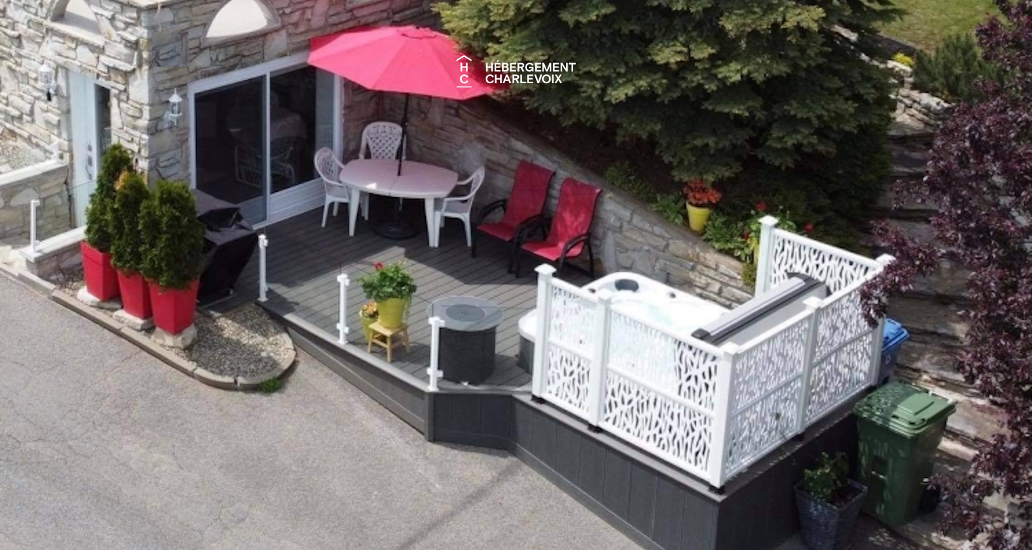 ANT-197-1 - Réservez pour 2 familles, tout en respectant les mesures sanitaires, puisque cette résidence est conçue de façon à se convertir en deux unités distinctes.