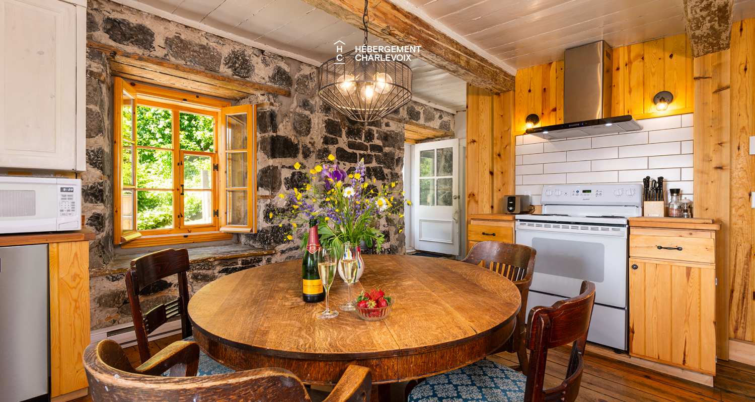 ART-4 - NEW - In a 200 year old mill ... a few steps from Baie-St-Paul