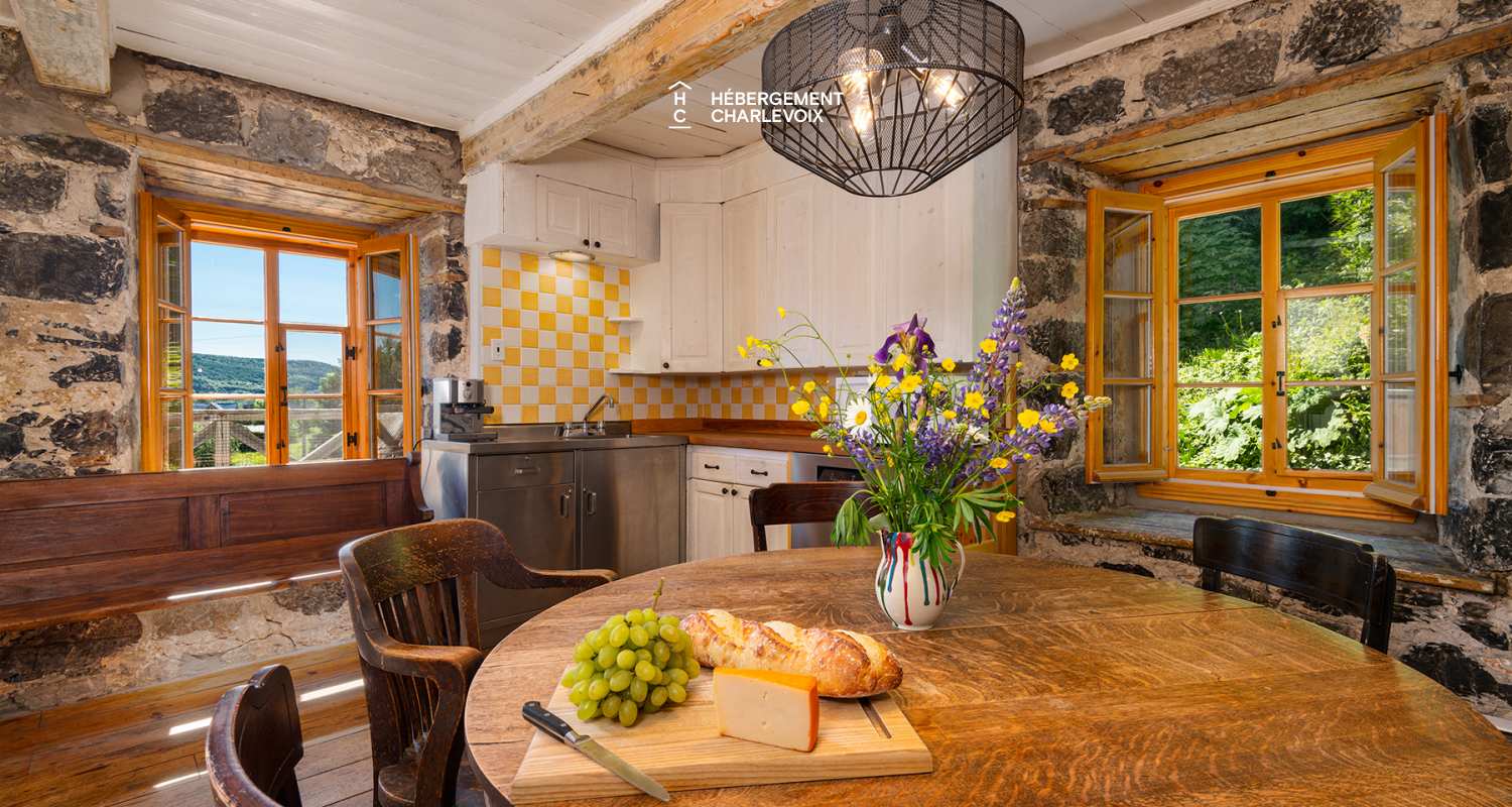 ART-4 - NEW - In a 200 year old mill ... a few steps from Baie-St-Paul