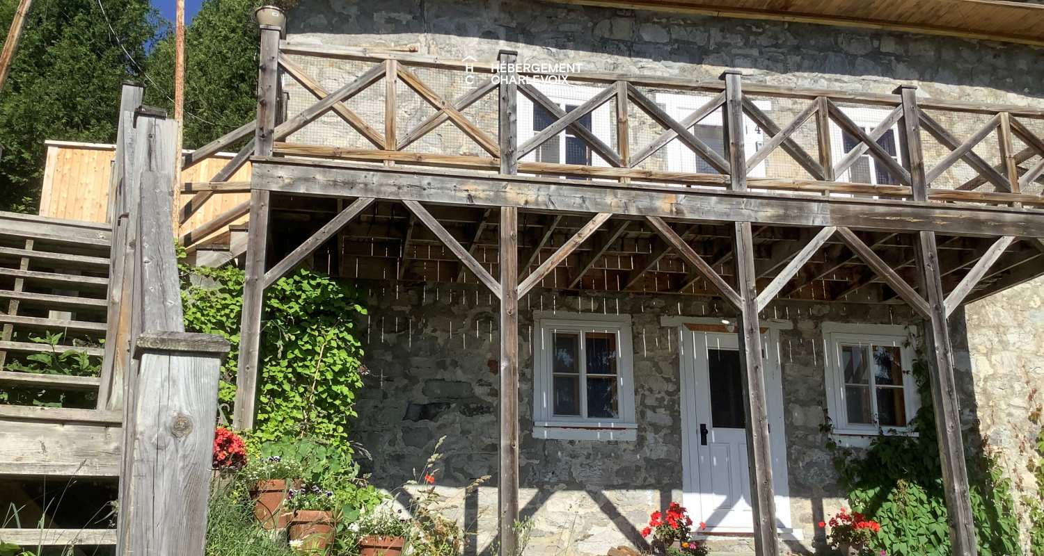 ART-4 - NEW - In a 200 year old mill ... a few steps from Baie-St-Paul