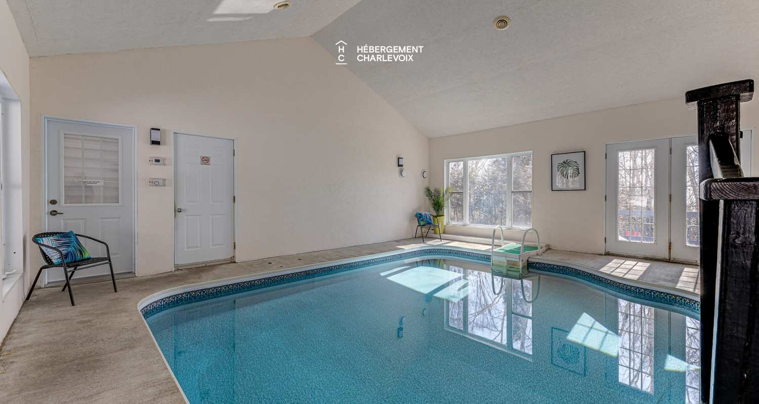 AST-47 - Swimming pool, spa and view of the St. Lawrence River!