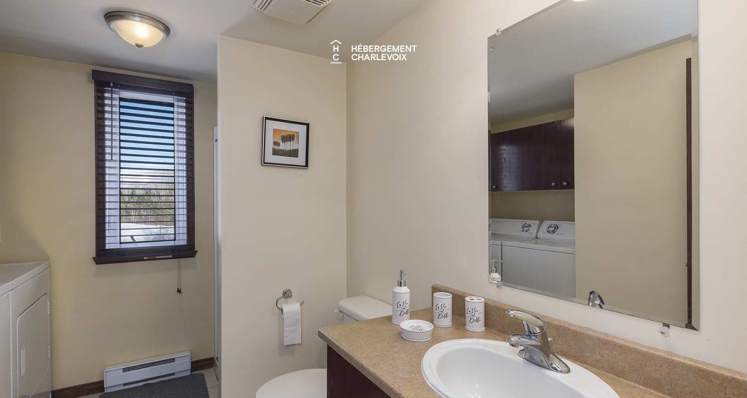 AVA-269 - Chalet près du sentier Gabrielle-Roy à Petite-Rivière St-François