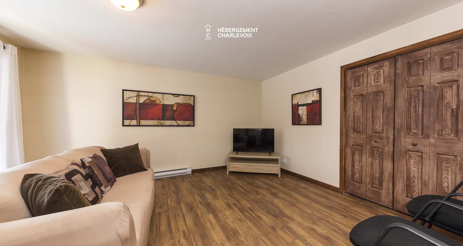 AVA-269 - Chalet près du sentier Gabrielle-Roy à Petite-Rivière St-François