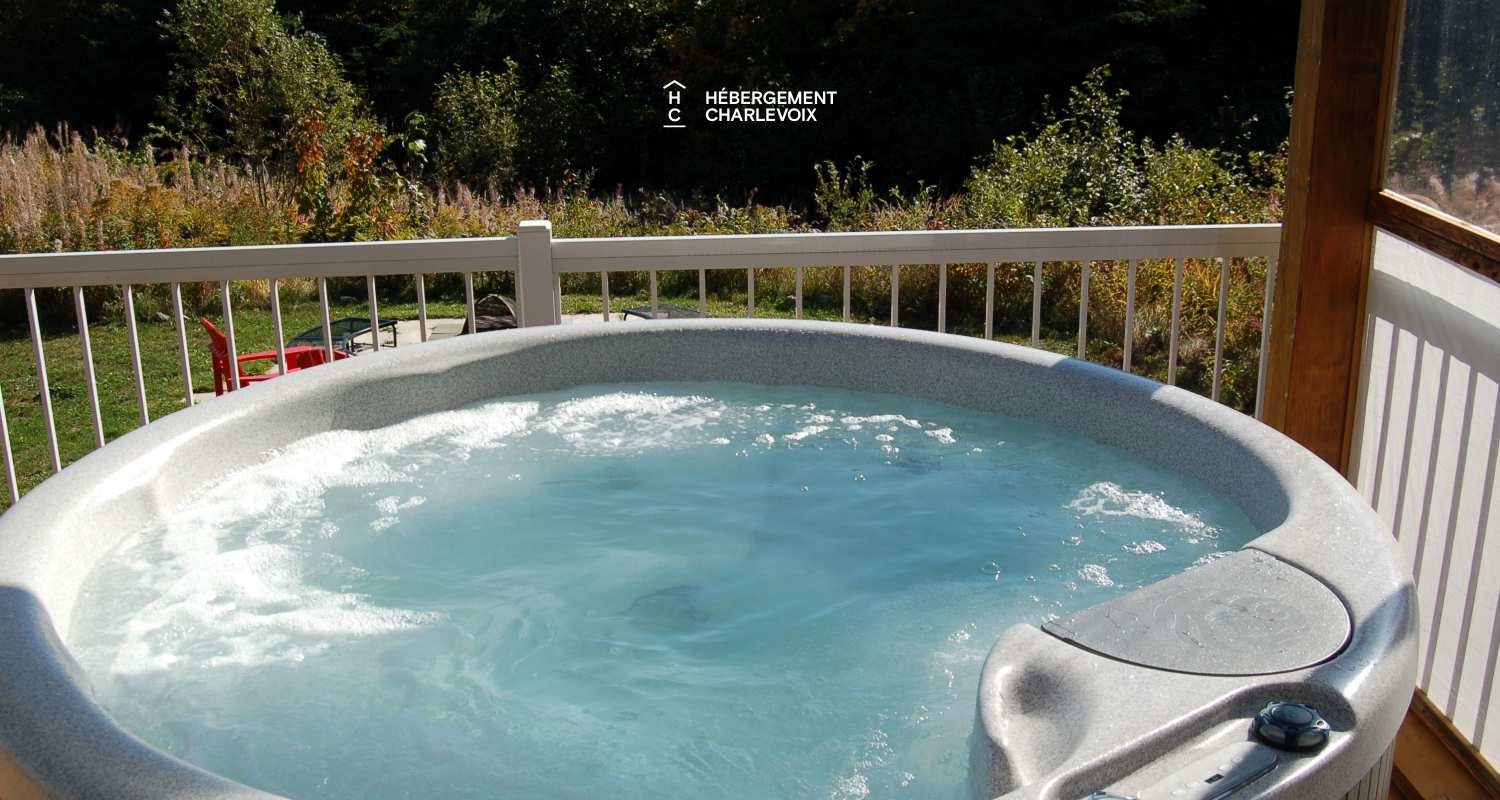 BAR-17 - An outside spa for the four seasons