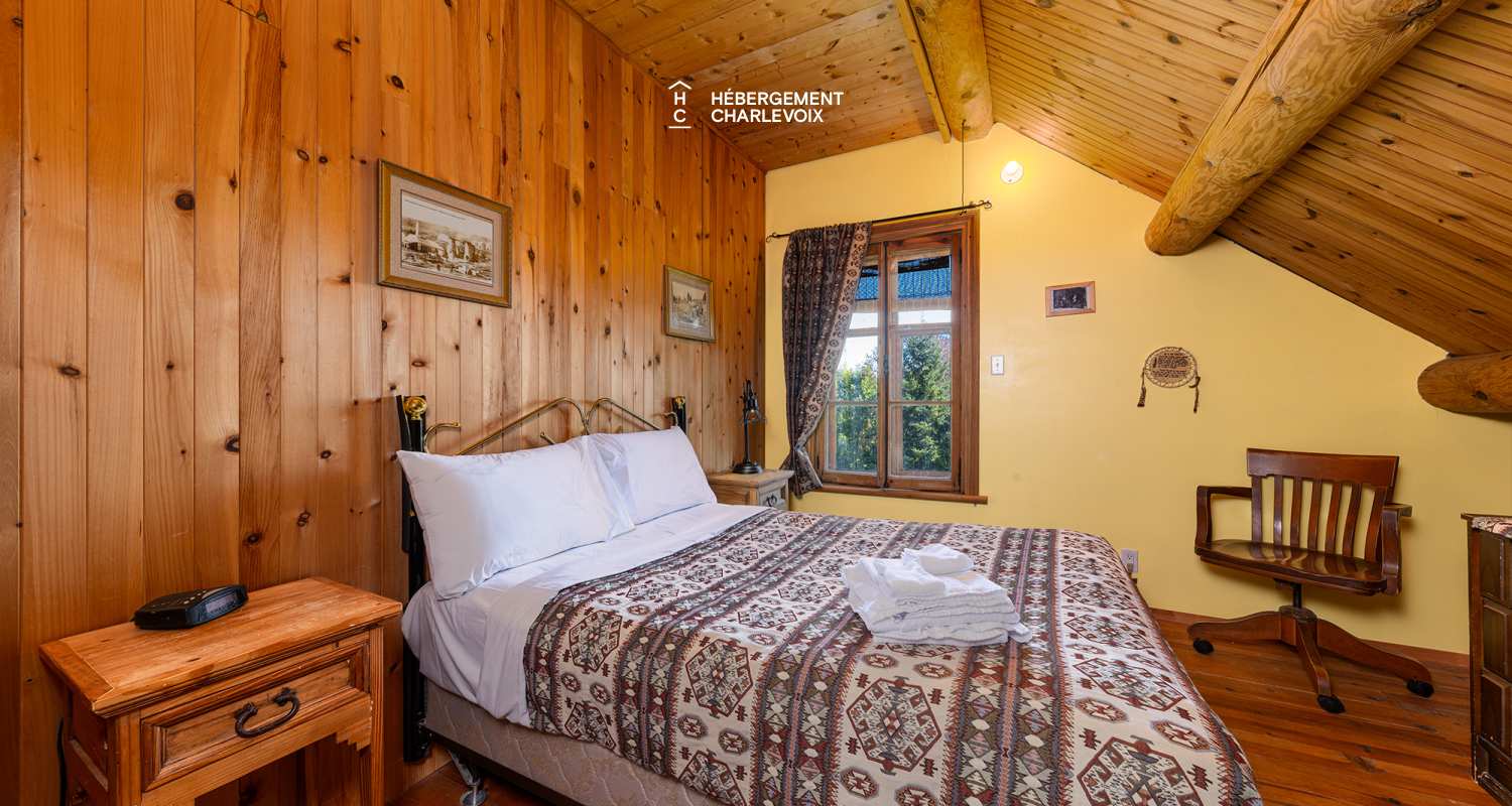 BLE-88 - Chalet tout de bois vêtu!