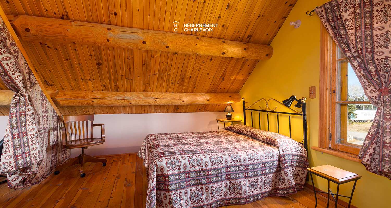 BLE-88 - Chalet tout de bois vêtu