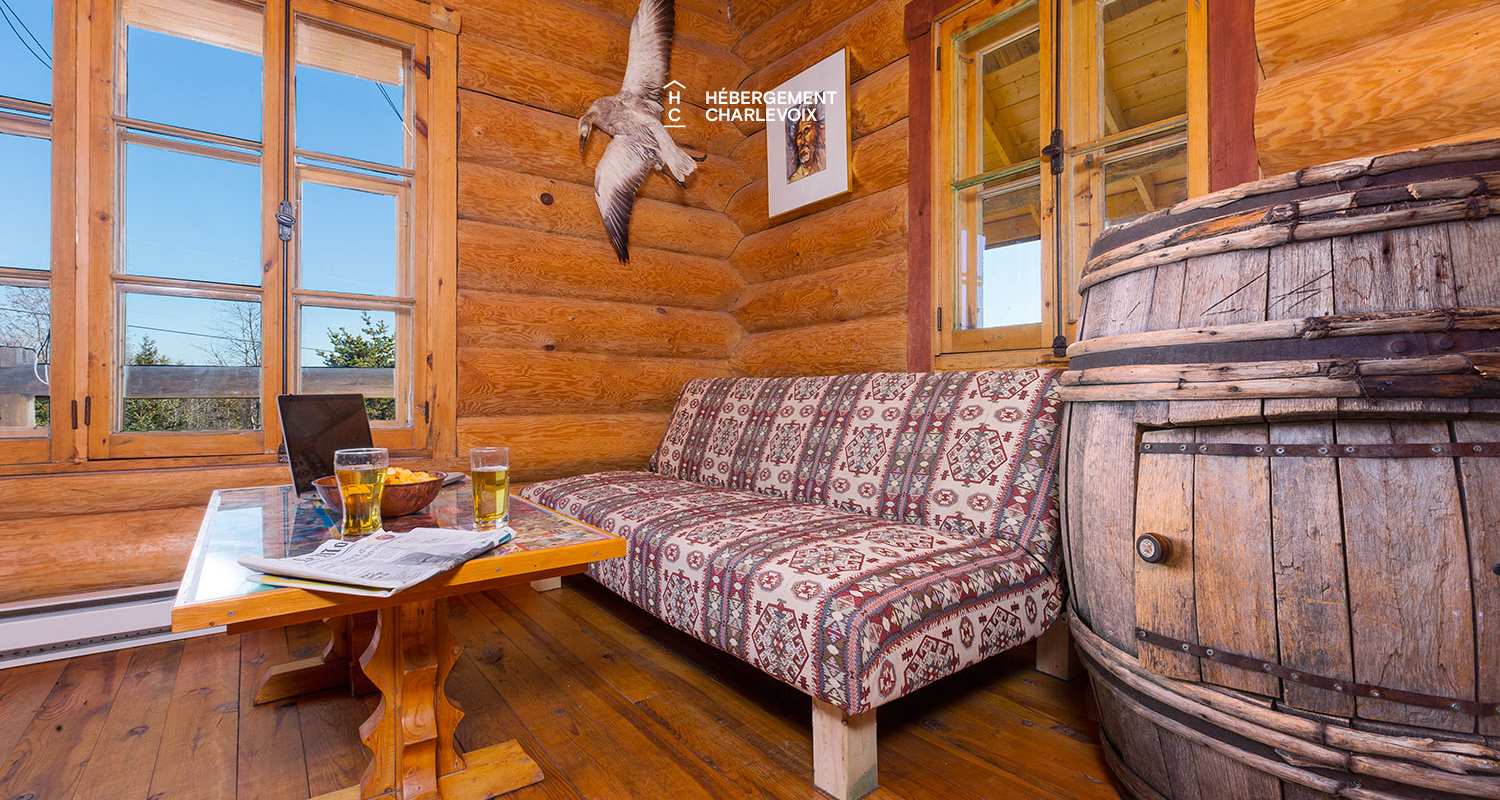 BLE-88 - Chalet tout de bois vêtu