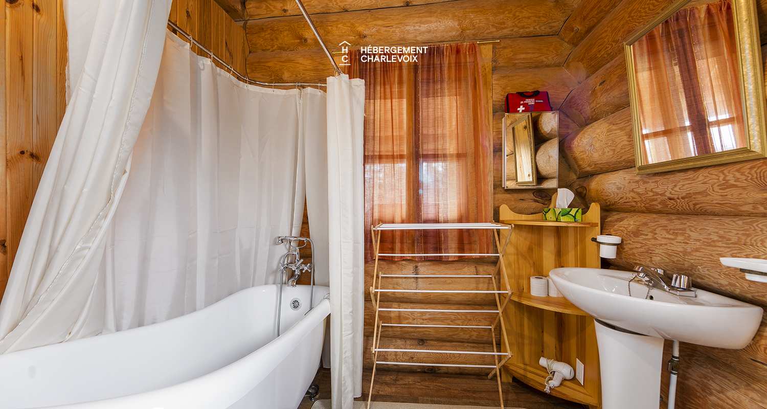 BLE-88 - Chalet tout de bois vêtu