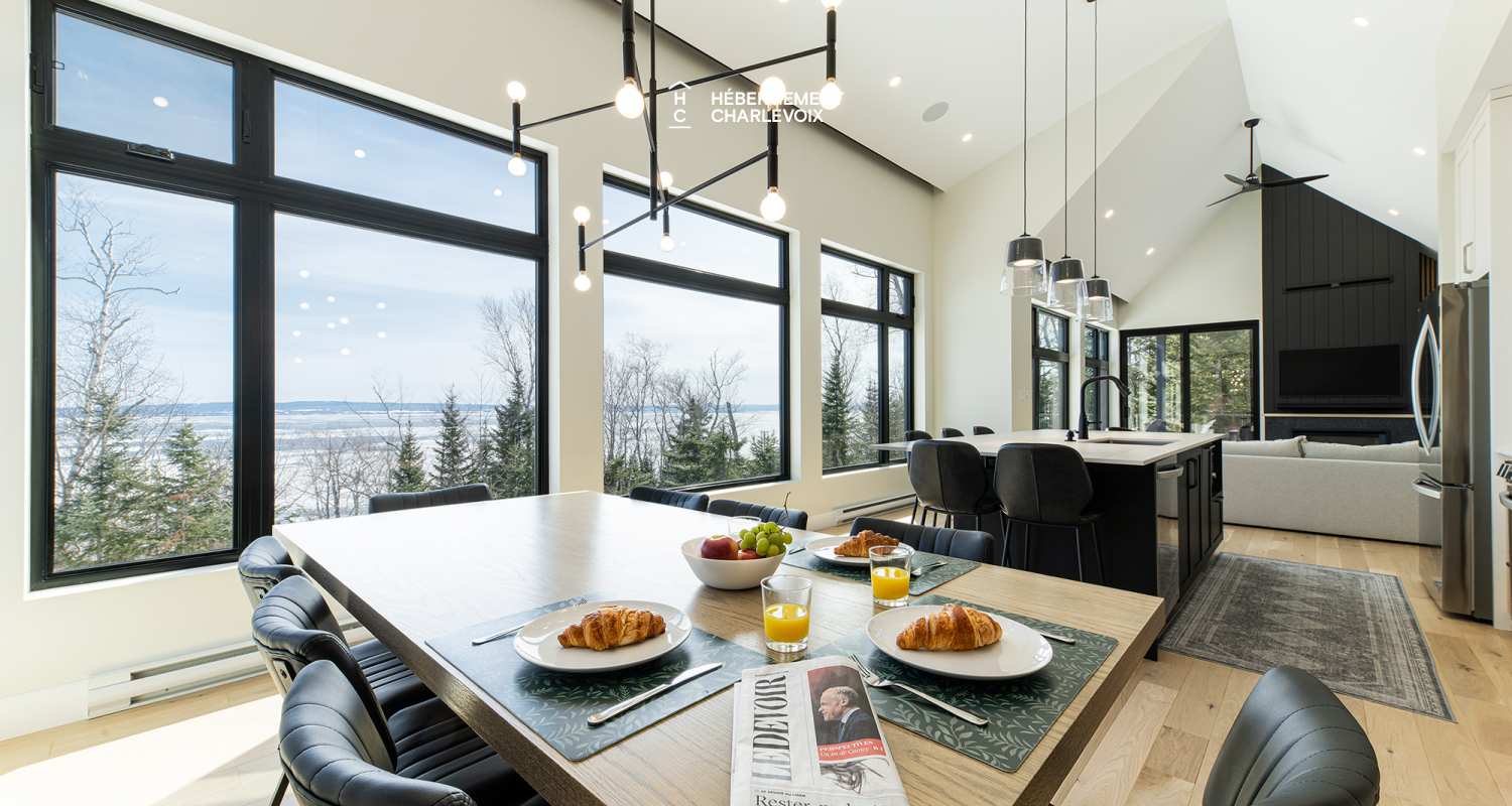 BOU-161 - NOUVEAU CHALET! Faites le plein d'énergie et de lumière naturelle