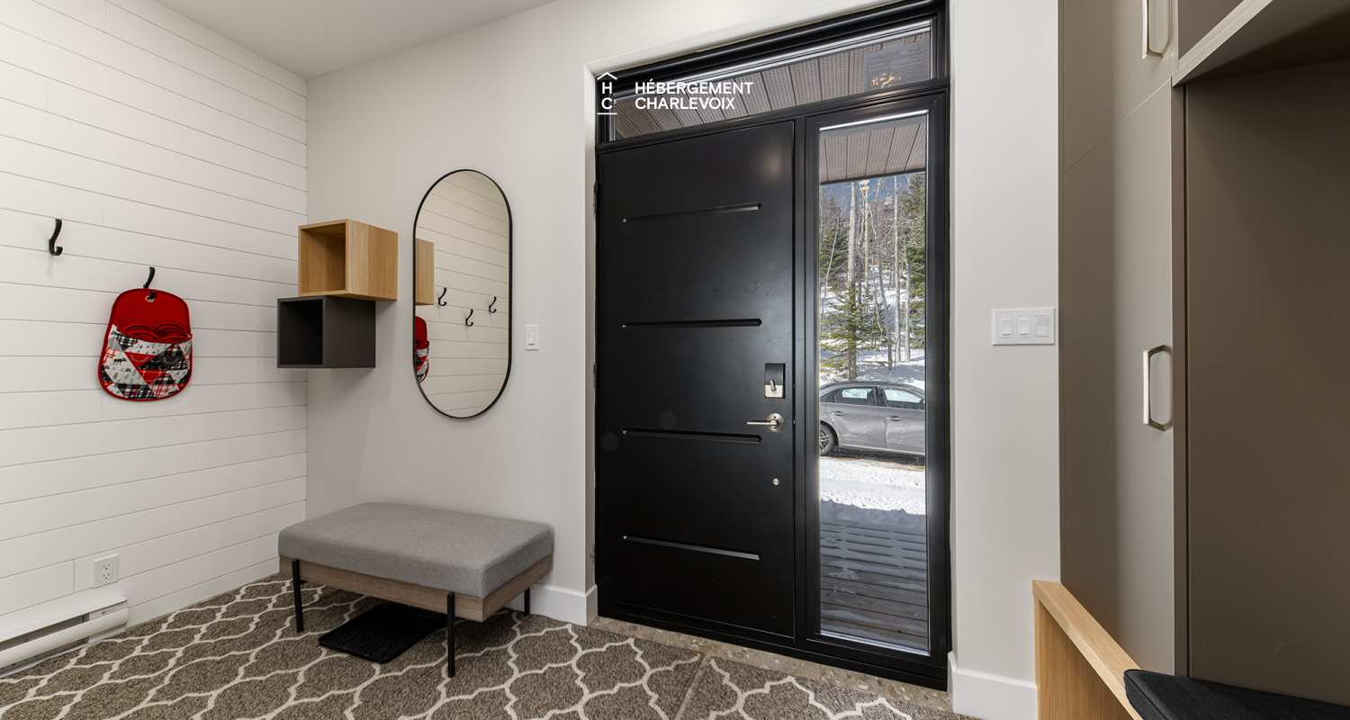 BOU-161 - NOUVEAU CHALET! Faites le plein d'énergie et de lumière naturelle