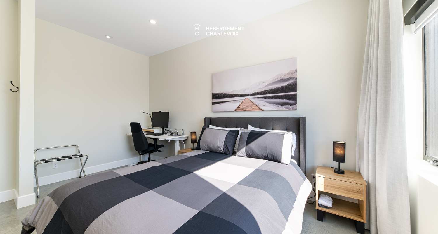 BOU-161 - NOUVEAU CHALET! Faites le plein d'énergie et de lumière naturelle