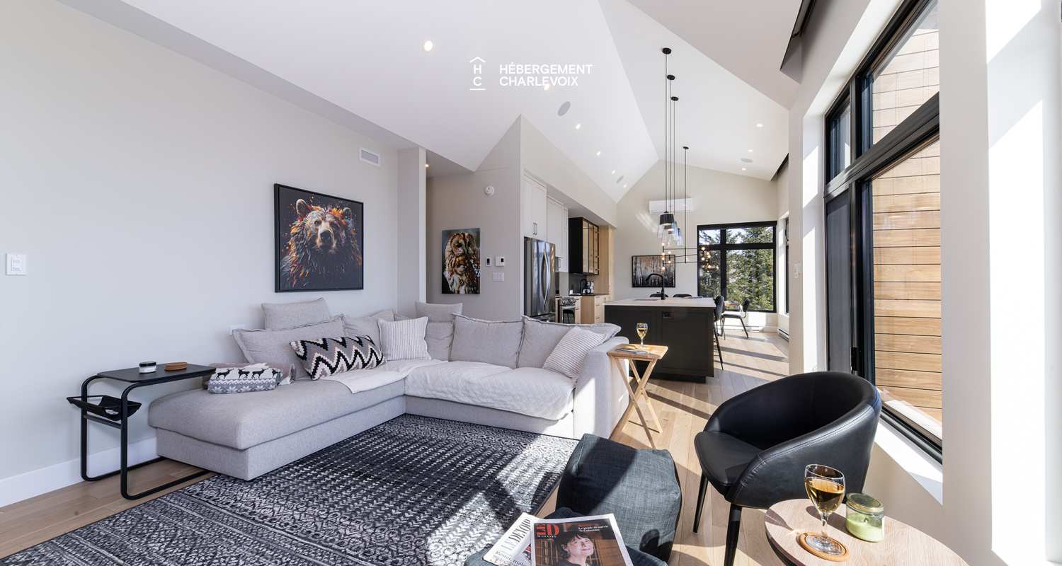 BOU-161 - NOUVEAU CHALET! Faites le plein d'énergie et de lumière naturelle