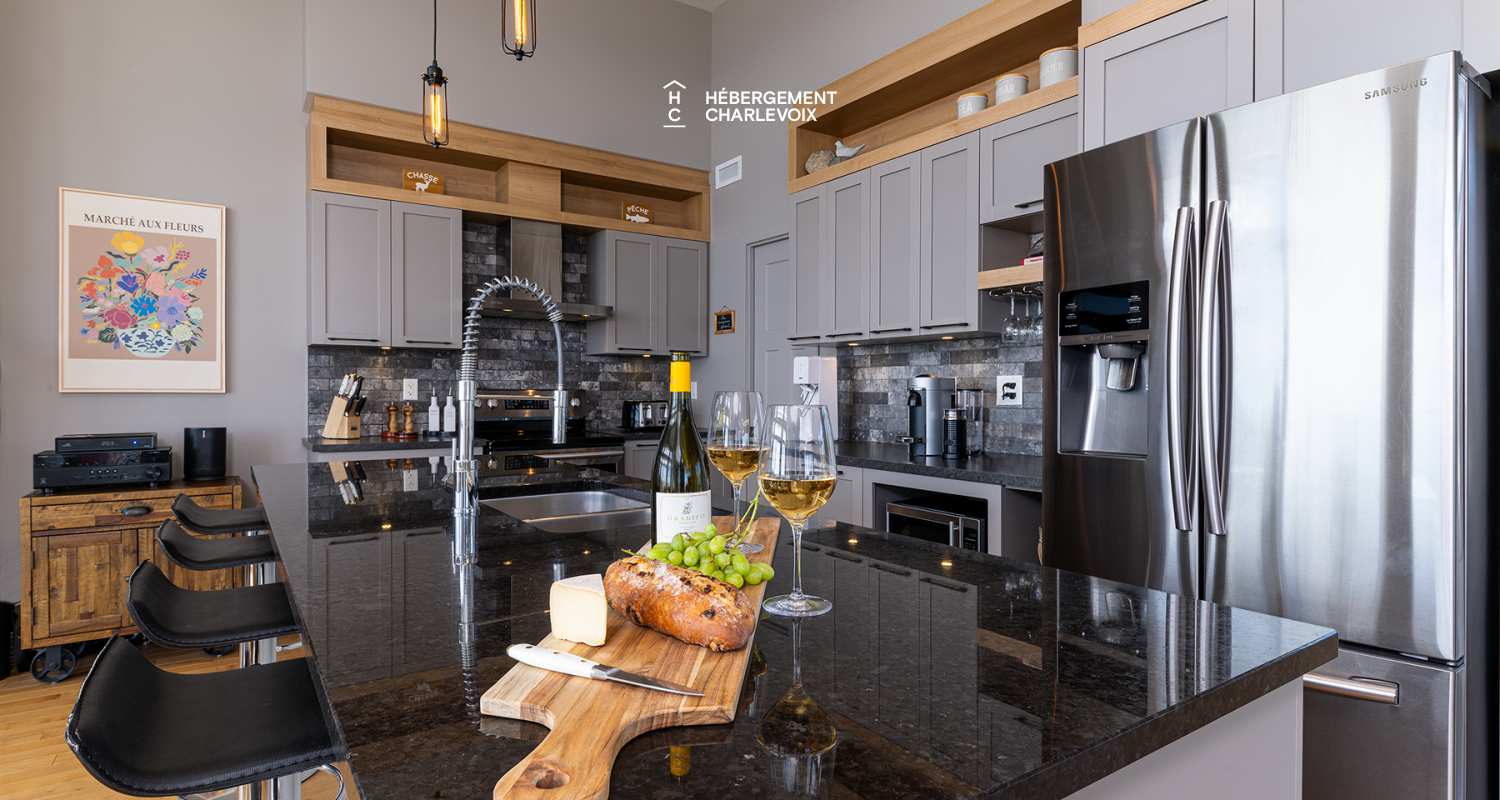 BRI-43 - A panoramic view on the river and the mountains