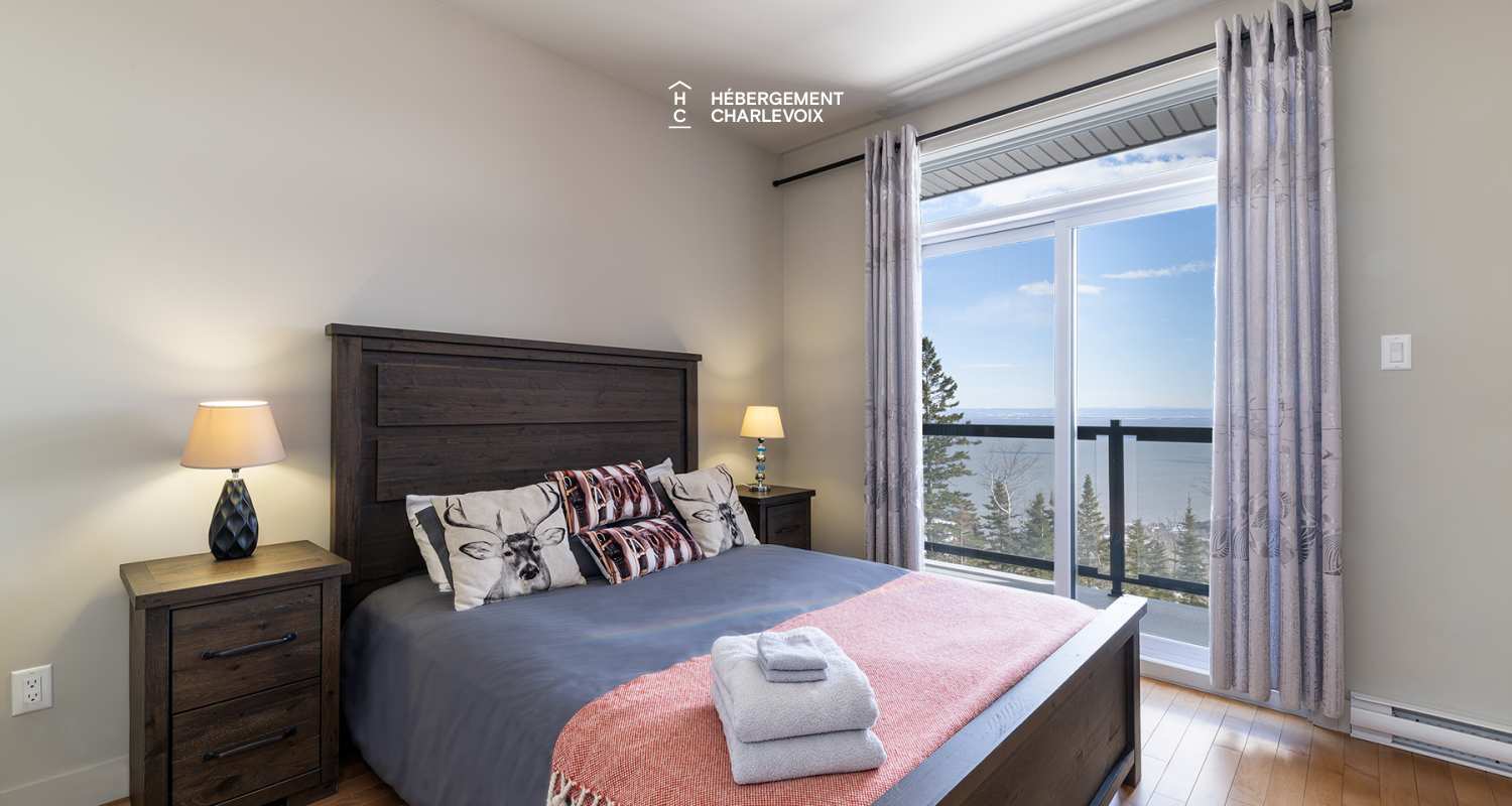 BRI-43 - A panoramic view on the river and the mountains