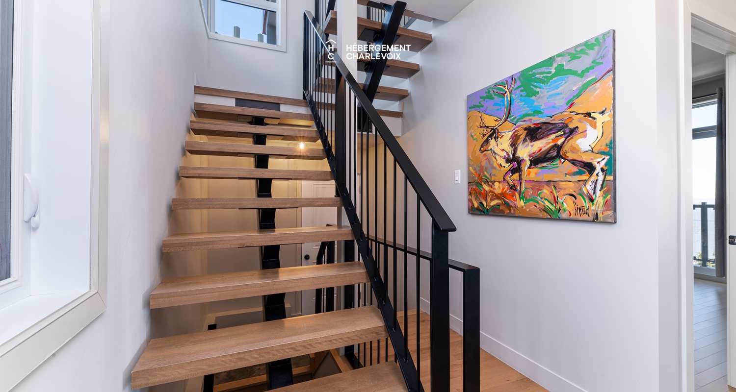 BRI-43 - A panoramic view on the river and the mountains