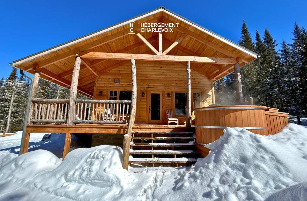 CAB-95 - Situé en en pleine nature, au coeur du Charlevoix de la forêt boréale du Québec.