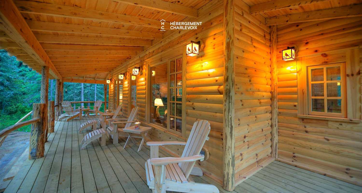 CAB-10 - LOCATED 500 M FROM THE MONT GRAND-FONDS SKI RESORT