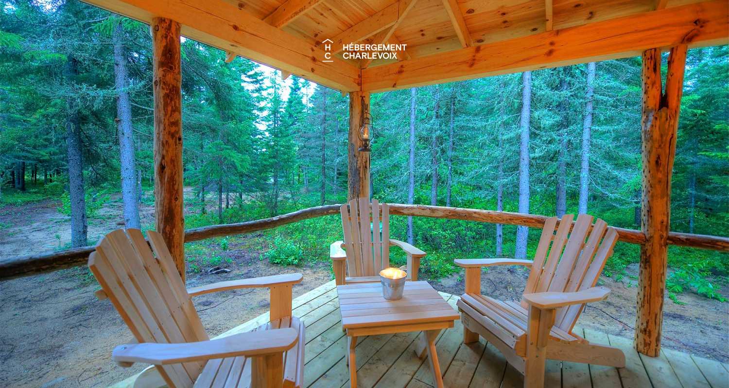 CAB-10 - LOCATED 500 M FROM THE MONT GRAND-FONDS SKI RESORT