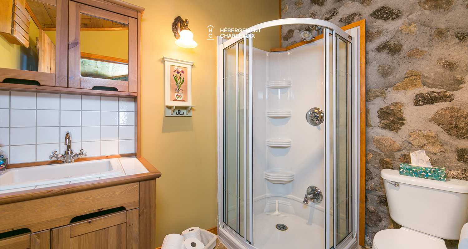 CAM-216 - Superbe chalet estival en vieilles pierres