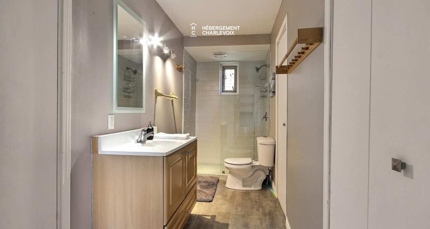 CHIC-1066 - Près du Massif et de la plage de Petite-Rivière St-François