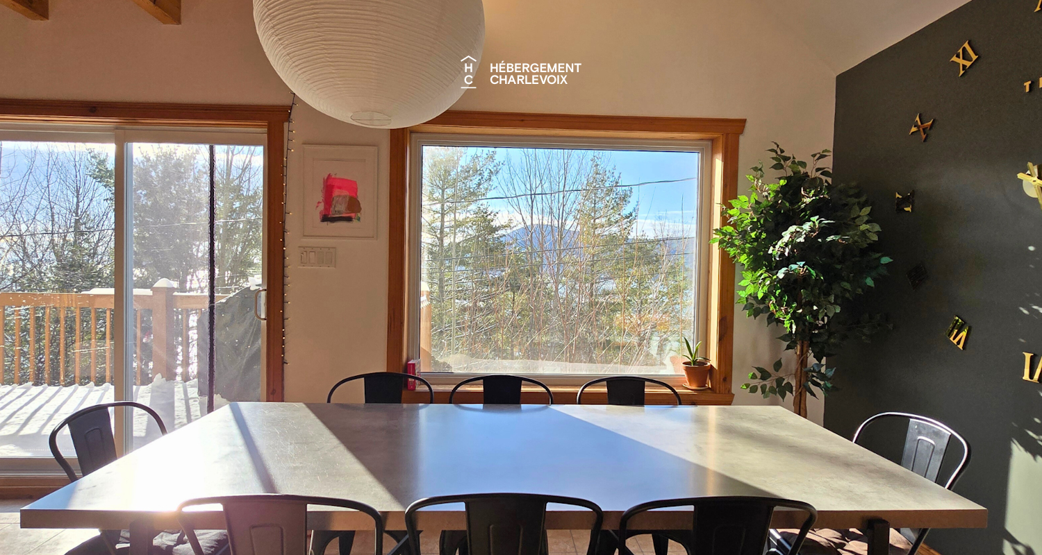 MONT-37 - À proximité du centre-ville de Baie-Saint-Paul