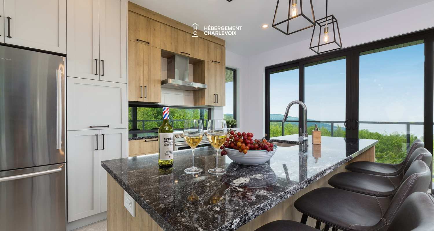 CHM-269 - L'une des plus belles villas dans Charlevoix